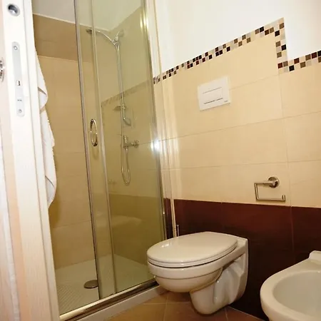 Corallo Parcheggio Privato 3*