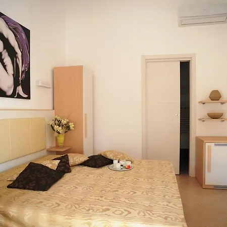 Corallo Parcheggio Privato 住宿加早餐酒店 3*